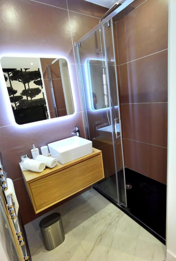 Piscine Et Jacuzzi Loft Ravissant Dans Une Maison Basque Anglet Exteriér fotografie